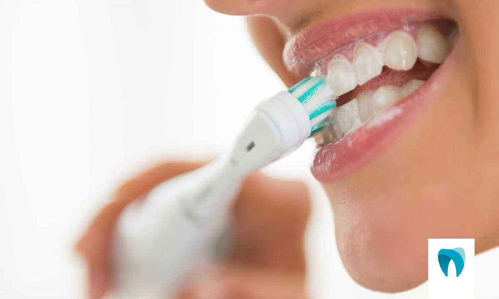 Quanto tempo após a refeição está liberado escovar os dentes?